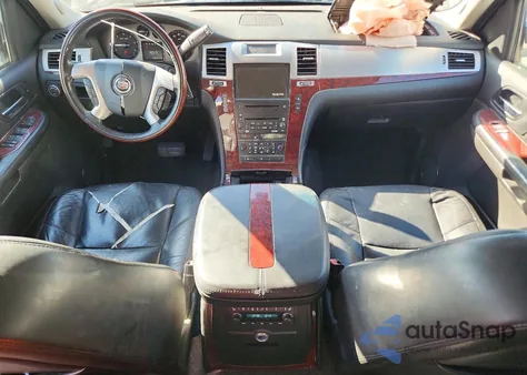 2008 Cadillac Escalade Luxury z USA, uszkodzony, nr VIN 1GYFK63878R140878